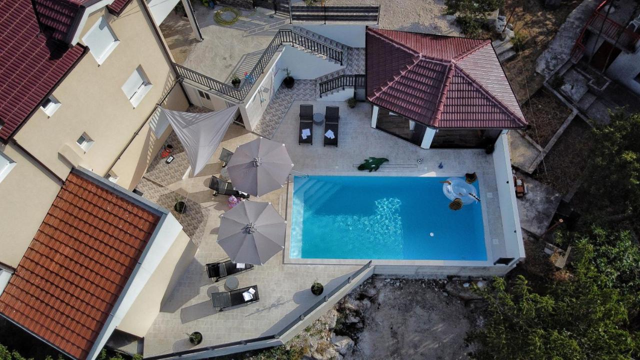 טרביניה Studio Apartmani Milovic מראה חיצוני תמונה
