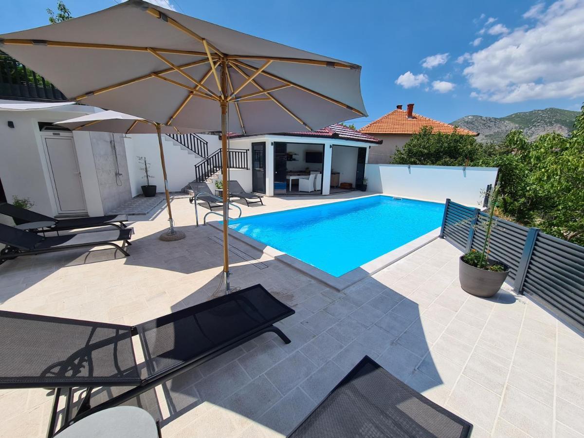 טרביניה Studio Apartmani Milovic מראה חיצוני תמונה