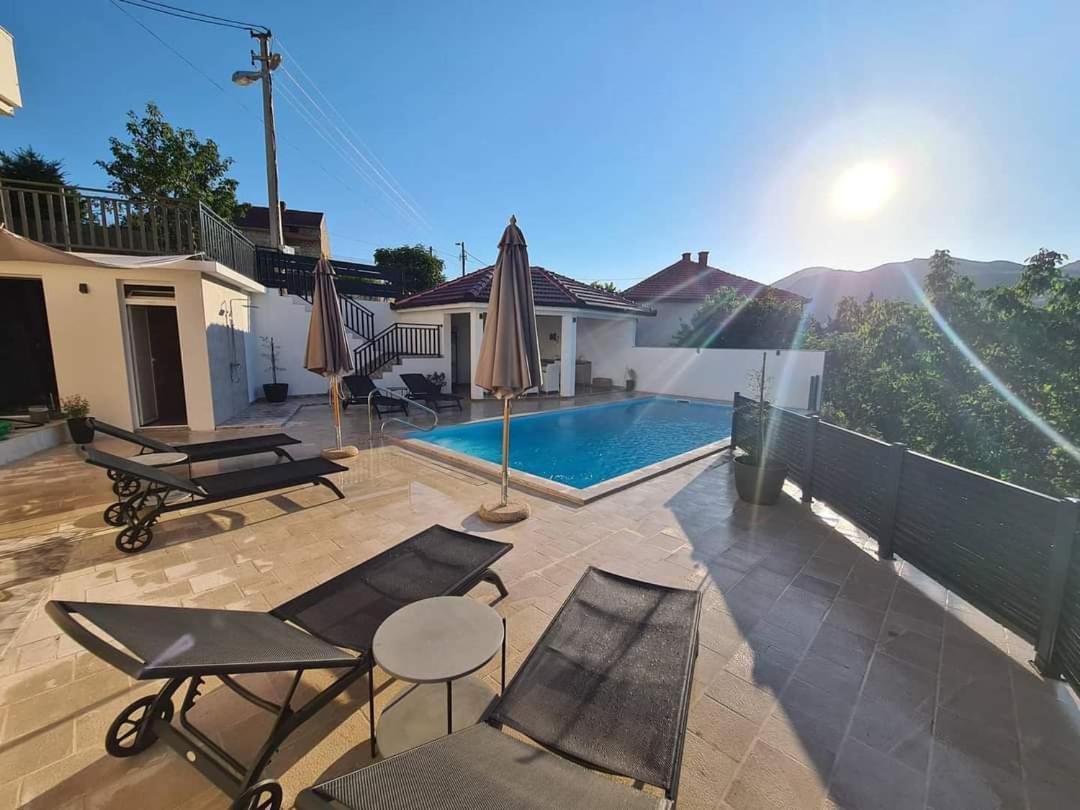 טרביניה Studio Apartmani Milovic מראה חיצוני תמונה